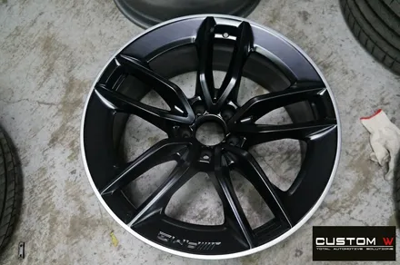 벤츠 CLS53 AMG 기존 고객 휠 상처 수리 후 블랙 실버 투톤 무광 휠도색 / 용인 처인구