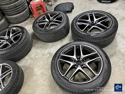 벤츠 GLE53 AMG 휠수리 후 블랙유광 휠도색 & 레드 캘리퍼 도색 / 용인 처인구