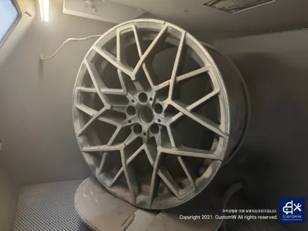 난이도가 높은  BMW M8  그란 쿠페 컴페티션 813M 휠 상처 수리 후, 다이아몬드 커팅 휠 복원 / 용인 처인구