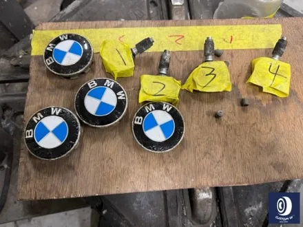 BMW F15 X5 20인치 인디 비주얼 휠 / 휠 수리 도색 불량 기존 페인트 제거 (약품 박리) 후, 블랙 유광 휠도색 재작업 / 용인 처인구