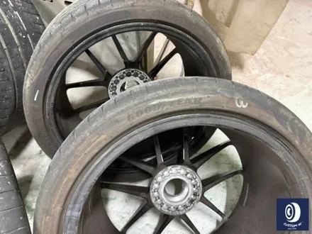 포르쉐 카레라 4 GTS 카브리올레  센터락 휠 내구성 / 접착력 부족 휠도색 불량 약품 박리 (페인트 제거) 후, 하이그로시 블랙 (검정) 휠도색 재작업 / 용인 처인구