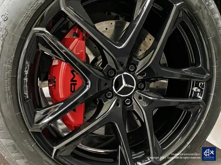 벤츠 GLE53 AMG 휠수리 후 블랙유광 휠도색 + 레드 캘리퍼 도색 / 용인 처인구