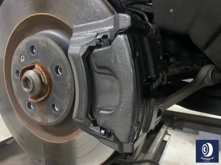 아우디 Q7 55TFSI 플라스틱 커버가 장착된 21인치 휠 블랙 유광 휠도색 + 부식 제거 후, 건메탈 그레이 캘리퍼 도색 / 용인 처인구