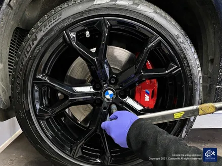 BMW G06 X6 블랙유광 휠도색 + 레드 캘리퍼 도색 / 용인 처인구