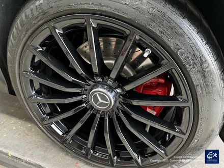 벤츠 GT43 AMG 휠수리 후 블랙유광 휠도색 + 레드 캘리퍼 도색 / 용인 처인구