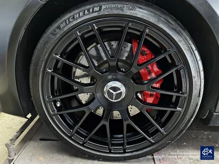 벤츠 C63 AMG 쿠페 휠수리 후 무광블랙 휠도색 + 레드 캘리퍼 도색 / 용인 처인구