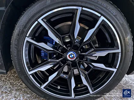BMW i4 M50 기존 도색 제거 약품 박리 후, 블랙 폴리시 휠 + 블루 캘리퍼 도색 / 용인 처인구