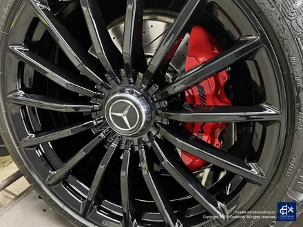 벤츠 GT43 AMG 휠수리 후 블랙유광 휠도색 + 레드 캘리퍼 도색 / 용인 처인구