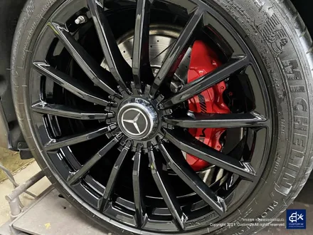 벤츠 GT43 AMG 휠수리 후 블랙유광 휠도색 + 레드 캘리퍼 도색 / 용인 처인구