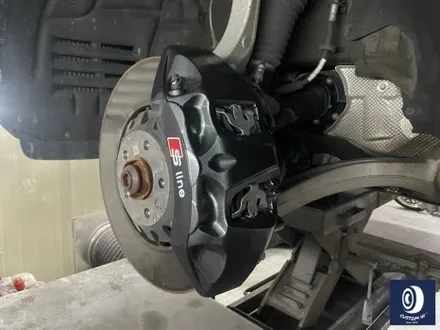 아우디 Q7 55TFSI 플라스틱 커버가 장착된 21인치 휠 블랙 유광 휠도색 + 부식 제거 후, 건메탈 그레이 캘리퍼 도색 / 용인 처인구