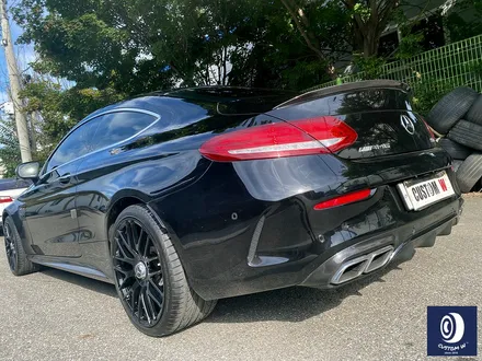 벤츠 C63AMG 하이그로시 블랙(검정 유광) 휠도색 + 레드 캘리퍼 도색 / 용인 처인구