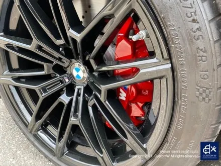 너무 멋진 토론토 레드 컬러 BMW G87 M2 스페셜 에디션   930M 휠 블랙 유광 도색 + 레드 캘리퍼 도색_! / 용인 처인구