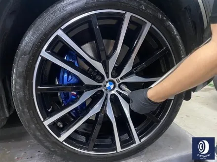 BMW G05 X5 M50i 742M 22인치  상처 수리 후, 다이아몬드 커팅 휠 복원 + 블루 캘리퍼 도색 / 용인 처인구