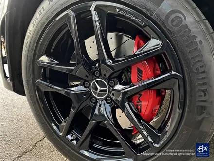 벤츠 GLE53 AMG 잘 못된 휠수리 박리 제거 후, 블랙유광 휠도색 + 레드 캘리퍼 도색 / 용인 처인구