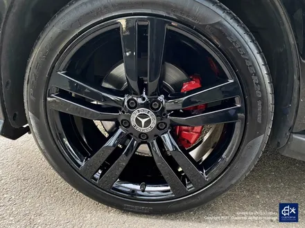 벤츠 GLK220 휠수리 후 블랙유광 휠도색 + 부식 제거 후 레드 캘리퍼 도색 / 용인 처인구