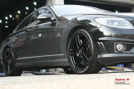 휠도색 컬러는 맷블랙, 차량은 슈퍼파워 벤츠 CL65 AMG(V12 BITURBO 후덜덜) / 용인 처인구