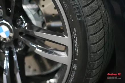 잘못된 휠수리로 엉망인 휠 다이아몬드컷팅 휠수리로 휠복원- 최강한파에도 찾아온 BMW M4 / 용인 처인구