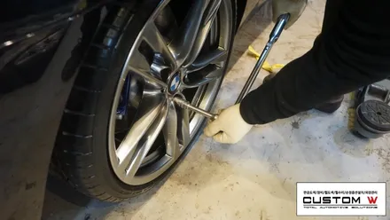 BMW 640d 고스트크롬 휠도색, M퍼포먼스 블루 캘리퍼도색. / 용인 처인구