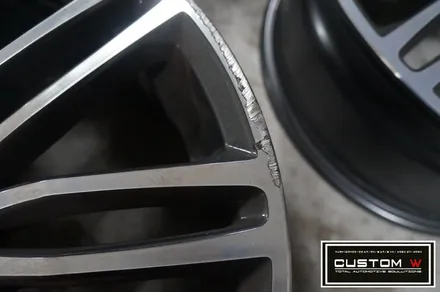 BMW G30 530i 요즘 핫 한 664M 휠 상처 수리후, 하이그로시 블랙 블랙유광 휠도색. 커스텀W / 용인 처인구