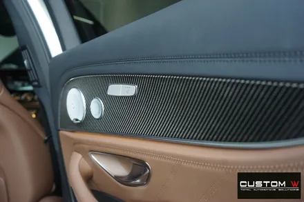 벤츠 W213 E53AMG 실내 트림 순정 카본 트림으로 교체. / 용인 처인구