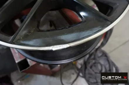 벤츠 CLS53 AMG 2개 다이아몬드 컷팅 휠 수리 (+마차휠 1개 박리후 블랙유광 휠 도색) / 용인 처인구