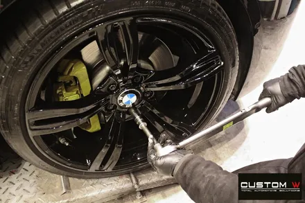 BMW F10 530d M5 st 20인치 휠 상처 수리 후 블랙유광 휠도색 / 용인 처인구