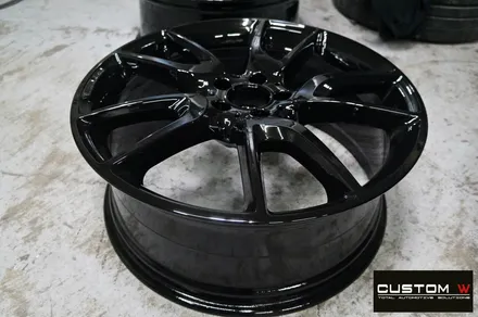 벤츠 GLC43 AMG 휠 상처 수리 후 블랙유광 휠도색 + 카본 세라믹 골드 캘리퍼 도색 / 용인 처인구