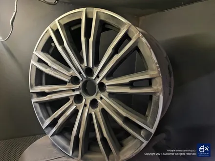 부식도 제거하고...BMW G20 320i 휠수리 후 블랙유광 휠도색 + 블루 캘리퍼 도색 / 용인 처인구