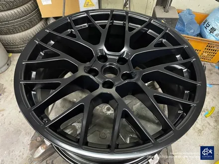 포르쉐 마칸 GTS 휠수리 후 젯블랙 휠도색 / 용인 처인구