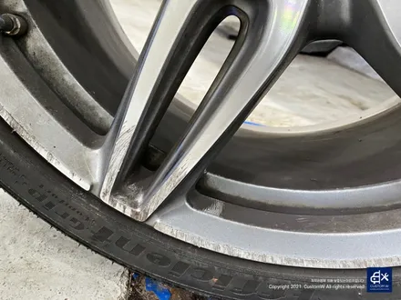 살려야 한다...벤츠 E200 휠수리 후 블랙유광 휠도색 / 용인 처인구