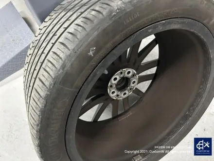 BMW G05 X5 22인치 742M 휠 상처 수리 후, 블랙 유광 휠도색 / 용인 처인구
