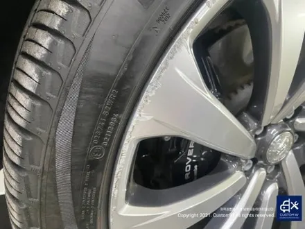 여러 곳 방문했지만 모두 수리 불가 판정.. 결국 커스텀 W에 방문_! 뉴 레인지로버 P530 LWB SV 투톤 커스텀 휠 상처 수리 후, 휠 복원 / 용인 처인구
