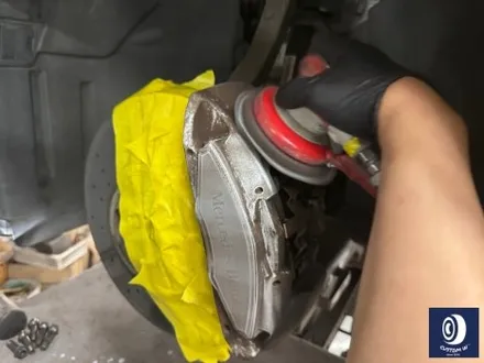 벤츠 W213 E300 엄청난 부식_! 제거 후, 레드 캘리퍼 도색 / 난관을 해결하고 성취감과 뿌듯함을 주셔서 감사합니다 /이제는 부식 걱정 없어요~: -) / 용인 처인구