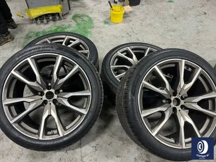 BMW X7 M50i 755M 22인치 휠 상처 수리 후, 제트 블랙(하이그로시 블랙) 휠도색 / 용인 처인구