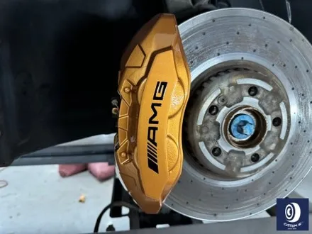 벤츠 W213 E43 AMG 휠 상처 수리 후 사틴 블랙 (무광 검정 / 매트 블랙) 휠 복원 도색 + 카본 세라믹 골드 캘리퍼 도색 / 용인 처인구