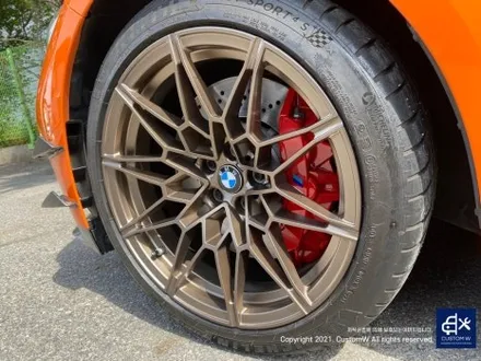 멋지게 꾸민 BMW G82 M4 컴페티션 826M 휠 도색 (M5 CS 789M 휠에 적용되는 골드 브론즈 컬러) 그리고 레드 캘리퍼 도색까지_! / 용인 처인구