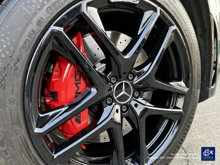 벤츠 GLE53 AMG 잘 못된 휠수리 박리 제거 후, 블랙유광 휠도색 + 레드 캘리퍼 도색 / 용인 처인구