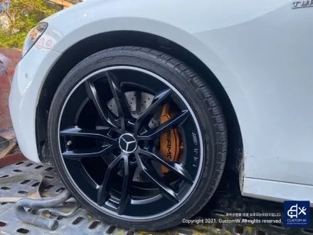 벤츠 E53 AMG 무광 블랙 실버 투톤 휠 도색 + 카본 세라믹 골드 캘리퍼 도색 / 용인 처인구