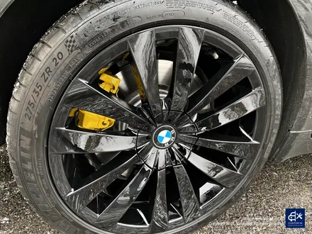 BMW F02 760Li 잘못된 휠도색 약품 박리 제거  및 휠상처 수리 후, 블랙유광 휠도색 + 옐로우 캘리퍼 도색 / 용인 처인구