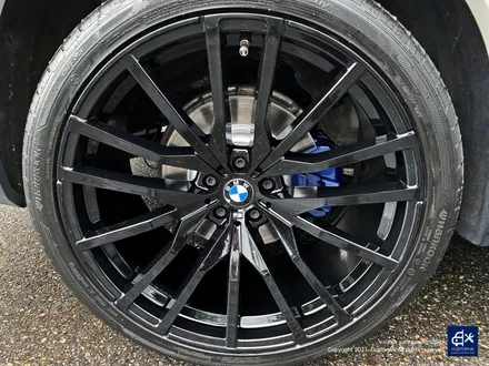 BMW G05 X5 30d 휠수리 불량 기존 페인트 도막 제거 (약품박리) 후 블랙유광 휠도색 + 블루 캘리퍼 도색 / 용인 처인구