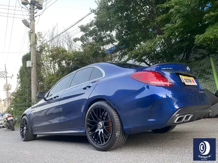 벤츠 C63 AMG 휠 상처 수리 후, 사틴 블랙 (무광 검정) 휠도색 + 카본 세라믹 골드 캘리퍼 도색 / 용인 처인구