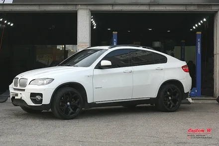 휠수리&휠도색-BMW X6 20인치 블랙무광 상처수리 후 다시 맷블랙 휠도색 / 용인 처인구