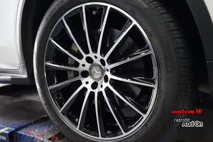 휠에 깊은 상처가 난 GLC250D 다이아몬드컷팅 휠수리와 GLC에 핫한 레트로핏 아이템(부메스터3D전동트위터,에어발란스패키지) / 용인 처인구