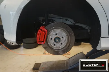 벤츠 A45 AMG 레드 캘리퍼도색, 블랙유광 휠도색. / 용인 처인구