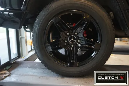 벤츠 G350 G바겐 단단한 차량의 컨셉에 맞는 블랙유광 휠도색, 레드 캘리퍼도색. / 용인 처인구