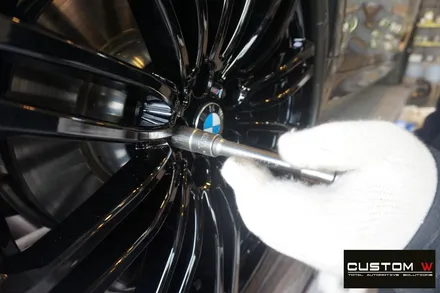 자주 입고되는 BMW 664M 19인치 휠 상처 수리후, 블랙유광 휠도색. / 용인 처인구
