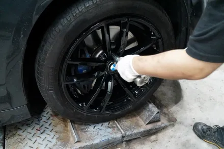 BMW 530i 18인치 휠수리 후 블랙유광 휠도색 / 용인 처인구