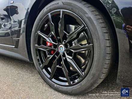 BMW i4 M50 휠수리 후 블랙유광 휠도색 / 용인 처인구