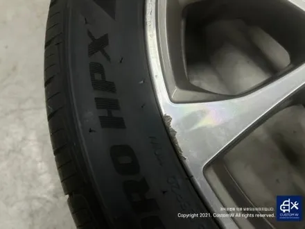 후기글 작성해 주신 고객님의 차량_! BMW G05 X5 45e 휠 상처 수리 후, 블랙 유광 휠도색 그리고 부식 녹 제거 및 방지 블루 캘리퍼 도색 작업까지_! / 용인 처인구