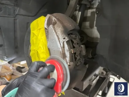 벤츠 W213 E300 엄청난 부식_! 제거 후, 레드 캘리퍼 도색 / 난관을 해결하고 성취감과 뿌듯함을 주셔서 감사합니다 /이제는 부식 걱정 없어요~: -) / 용인 처인구